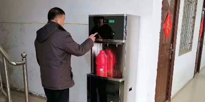 單位直飲水機(jī)里的水能直接喝嗎