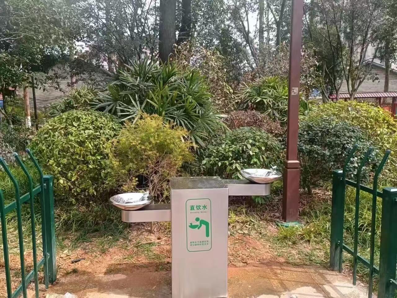 廣州兒童公園安裝現(xiàn)代化戶外直飲水臺(tái)，提升游玩體驗(yàn)